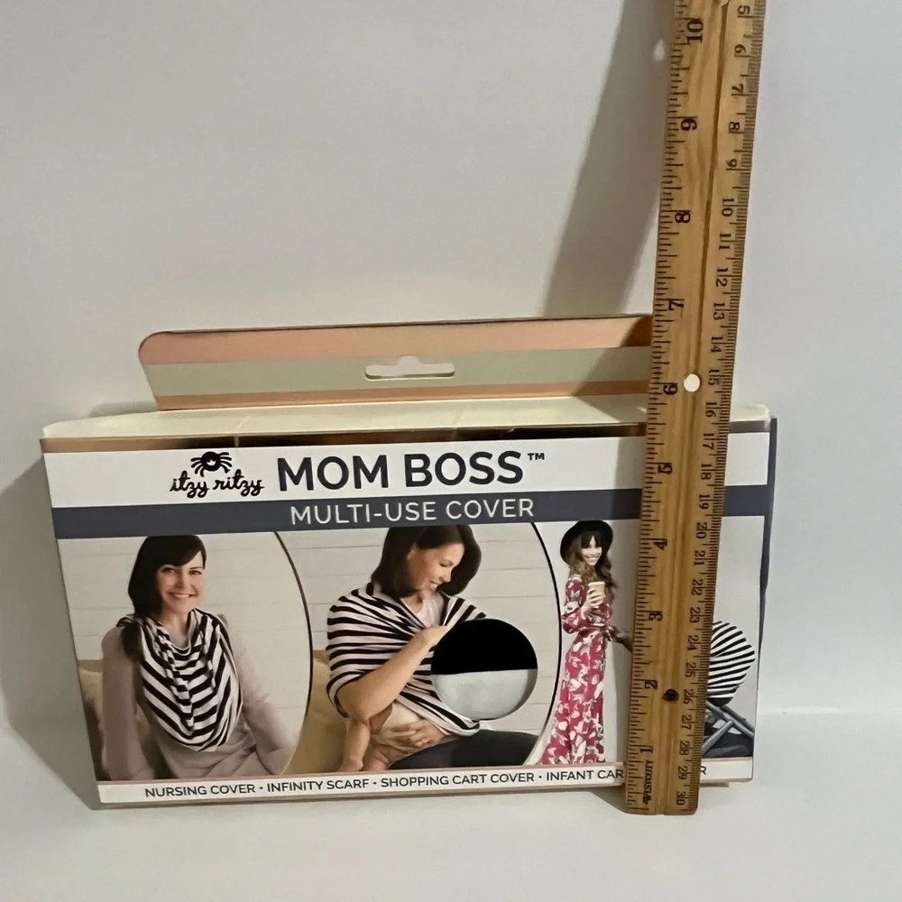 Itzy Ritzy MOM BOSS Multi-Use Cover - Picture 6 of 6